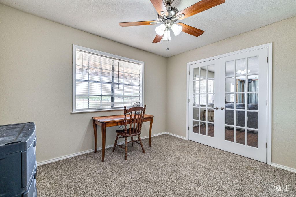 Image 14 of property listing at 6036 Navajo Road, San Angelo, TX 76901
