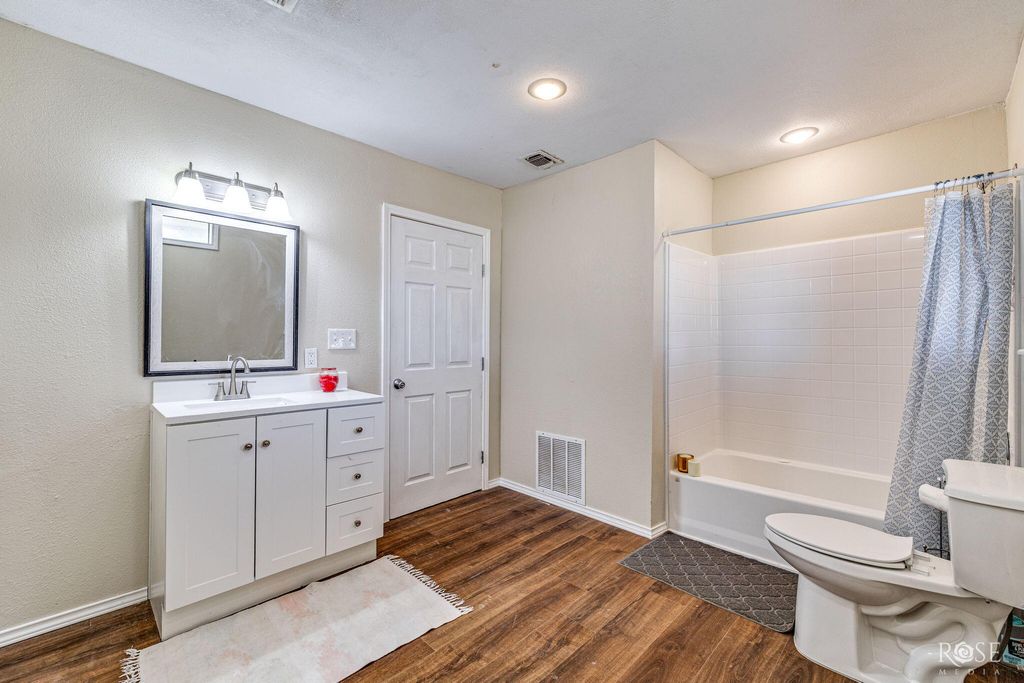Image 22 of property listing at 6036 Navajo Road, San Angelo, TX 76901