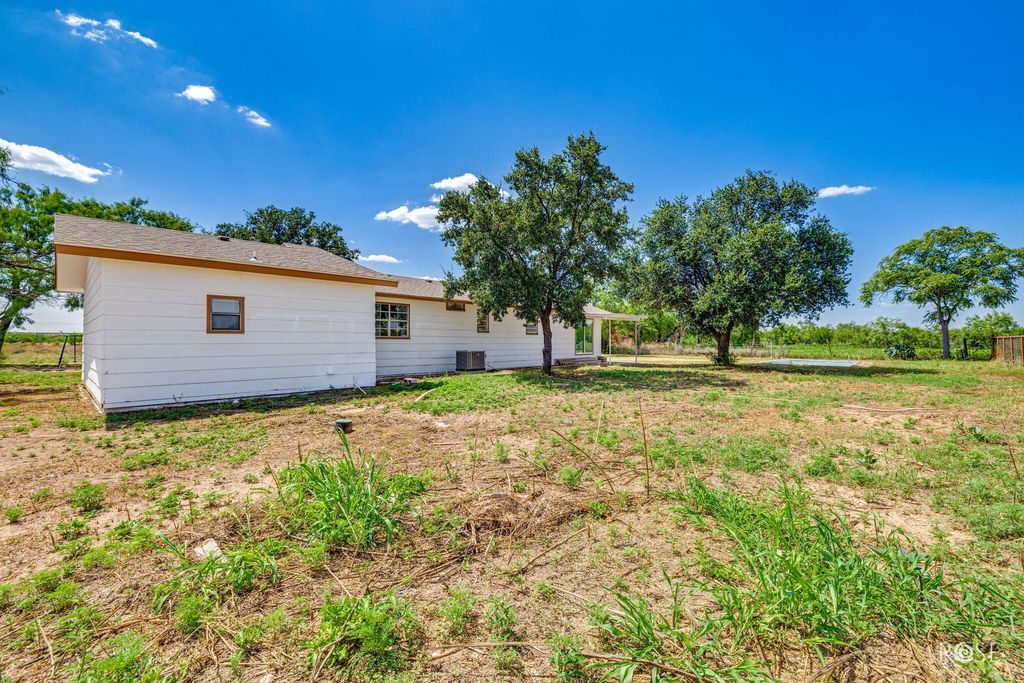 Image 27 of property listing at 6036 Navajo Road, San Angelo, TX 76901