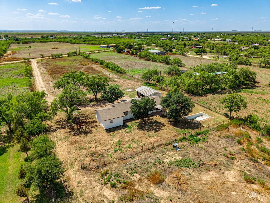 Image 45 of property listing at 6036 Navajo Road, San Angelo, TX 76901