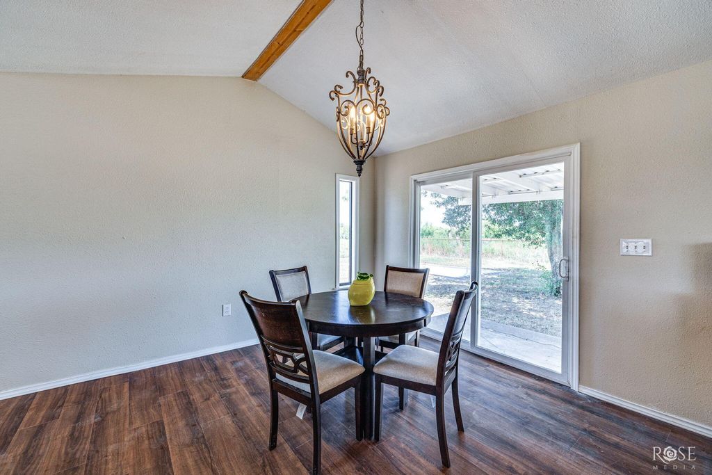 Image 9 of property listing at 6036 Navajo Road, San Angelo, TX 76901