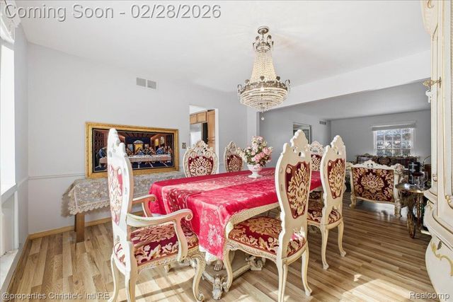 22448 Hallcroft Trail, Southfield, MI 48034