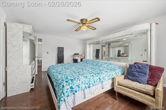 22448 Hallcroft Trail, Southfield, MI 48034