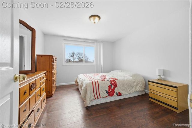 22448 Hallcroft Trail, Southfield, MI 48034