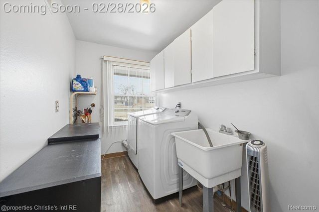 22448 Hallcroft Trail, Southfield, MI 48034