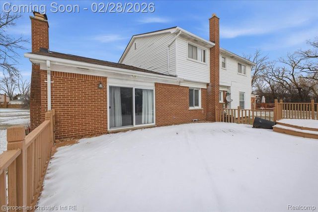 22448 Hallcroft Trail, Southfield, MI 48034