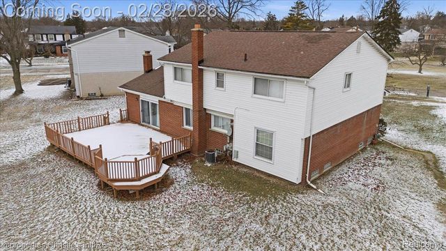 22448 Hallcroft Trail, Southfield, MI 48034