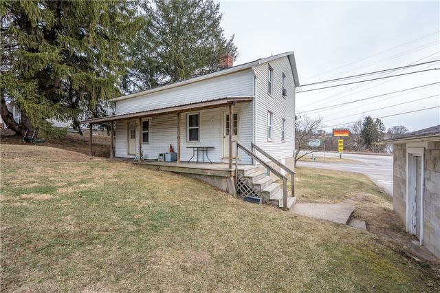 105 Pandora Rd, Derry Twp, PA 15661