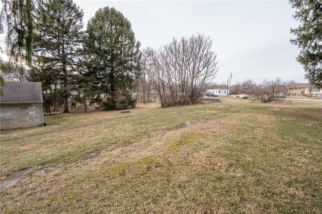 105 Pandora Rd, Derry Twp, PA 15661