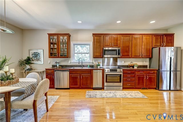 16184 Point Beverley Ct, Montpelier, VA 23192
