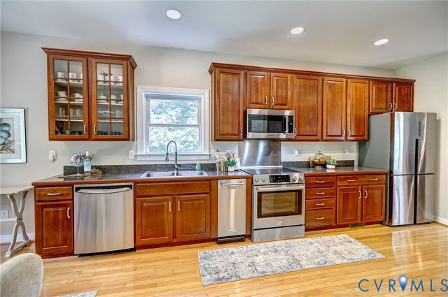 16184 Point Beverley Ct, Montpelier, VA 23192