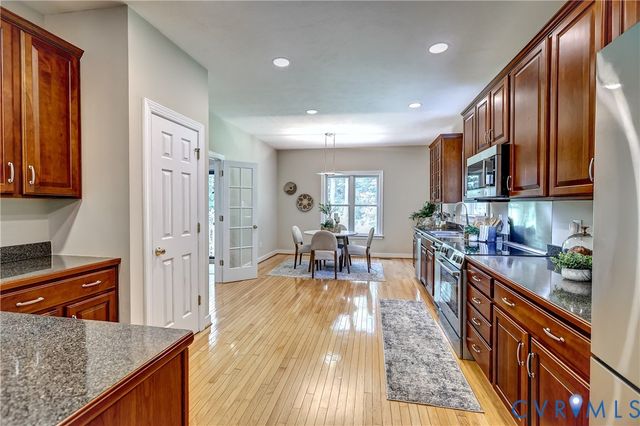 16184 Point Beverley Ct, Montpelier, VA 23192