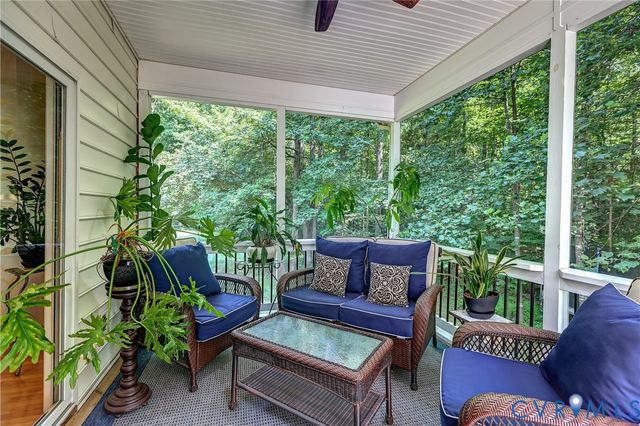 16184 Point Beverley Ct, Montpelier, VA 23192