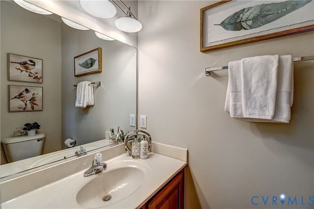16184 Point Beverley Ct, Montpelier, VA 23192