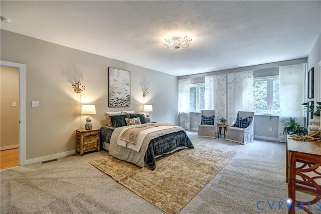 16184 Point Beverley Ct, Montpelier, VA 23192