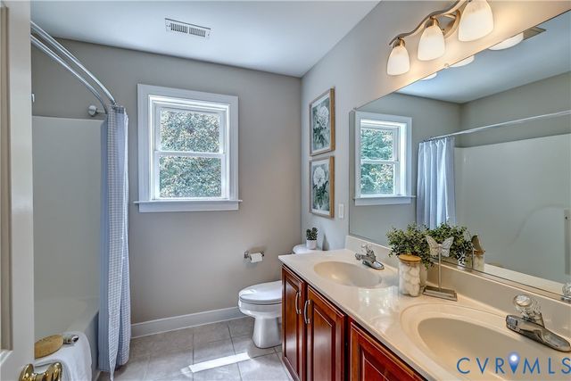 16184 Point Beverley Ct, Montpelier, VA 23192