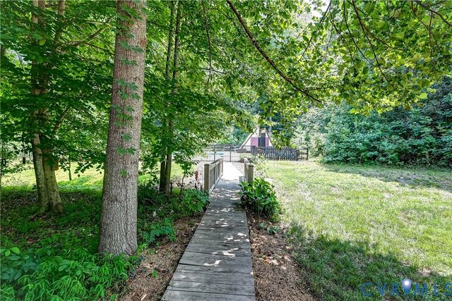 16184 Point Beverley Ct, Montpelier, VA 23192