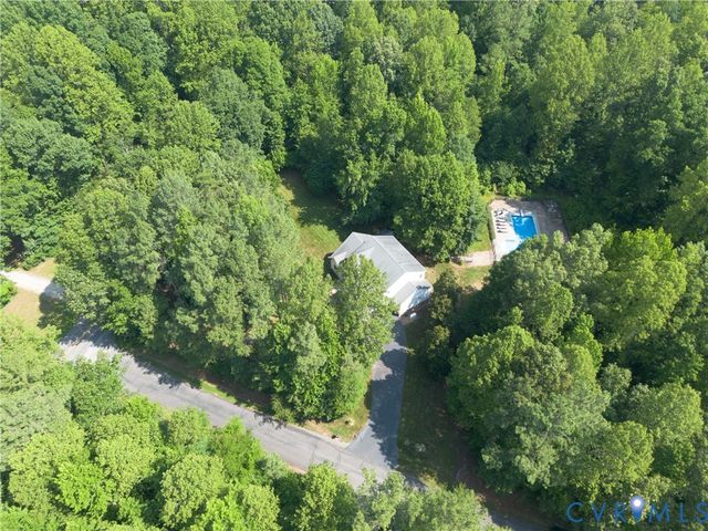 16184 Point Beverley Ct, Montpelier, VA 23192