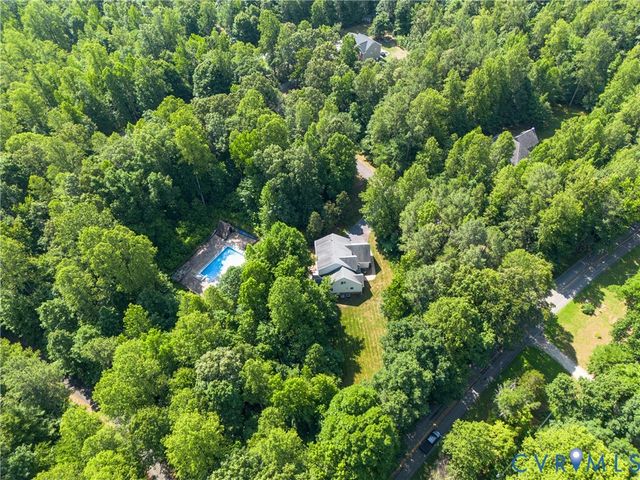 16184 Point Beverley Ct, Montpelier, VA 23192