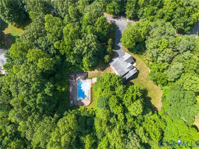 16184 Point Beverley Ct, Montpelier, VA 23192
