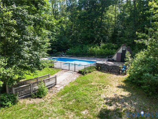16184 Point Beverley Ct, Montpelier, VA 23192