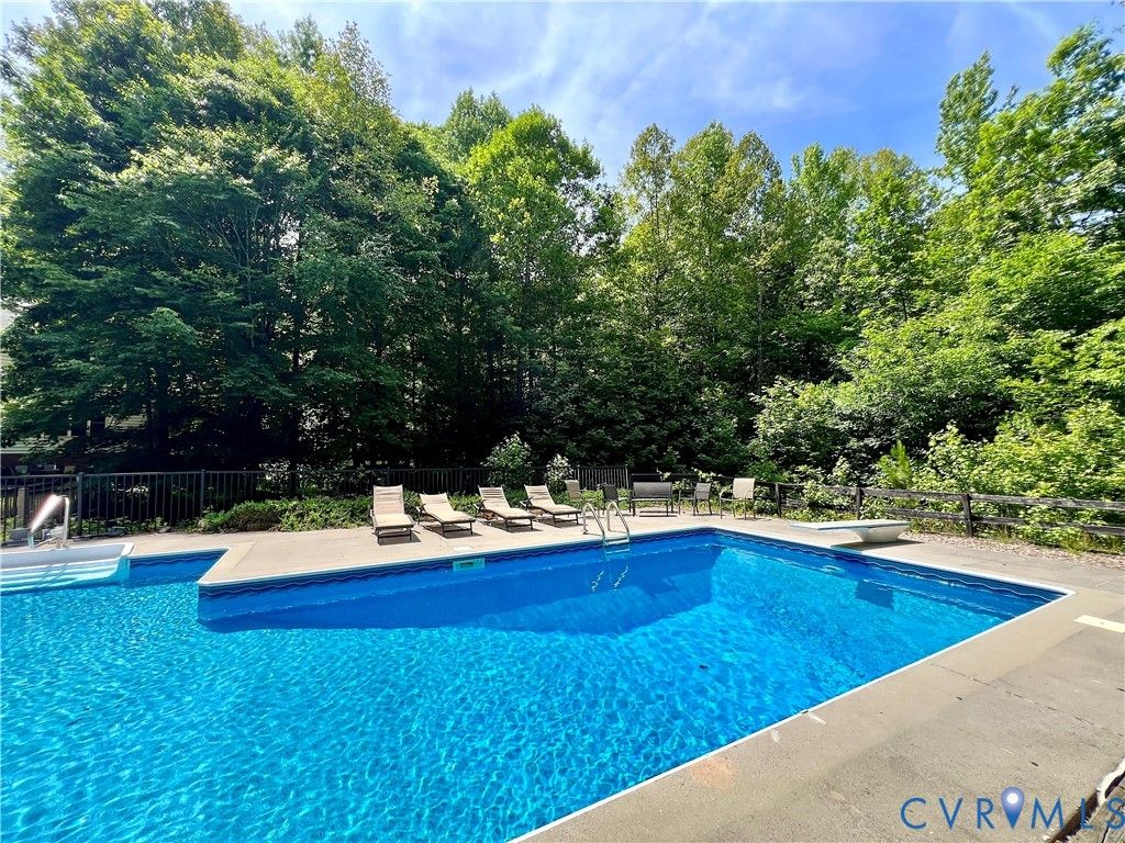16184 Point Beverley Ct, Montpelier, VA 23192