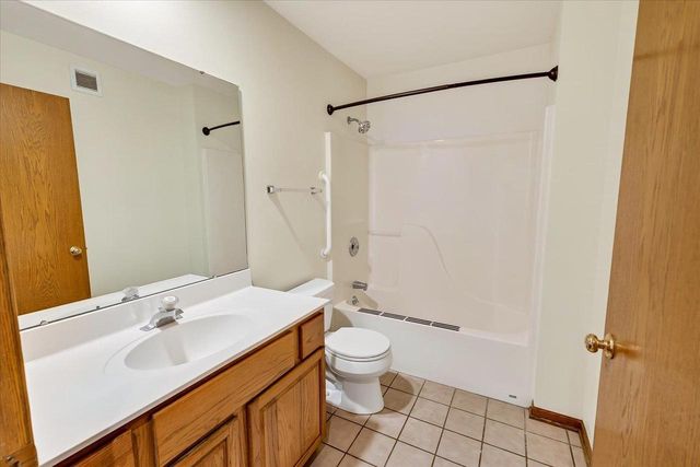 5009 Sycamore Avenue, Madison, WI 53704