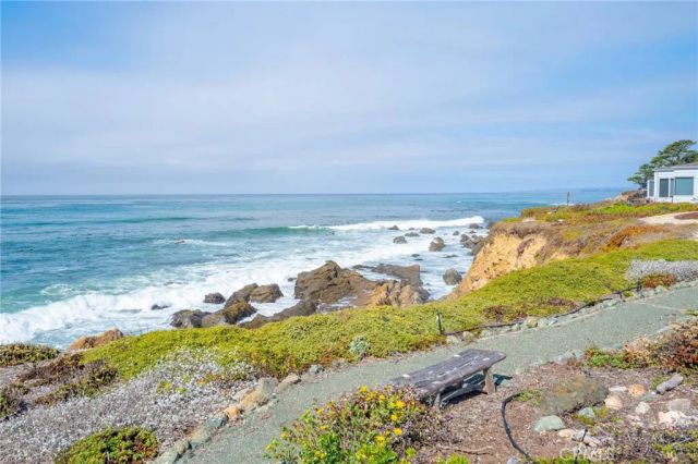 4865 Windsor Boulevard, Cambria, CA 93428