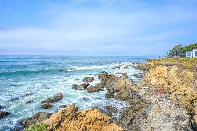 4865 Windsor Boulevard, Cambria, CA 93428