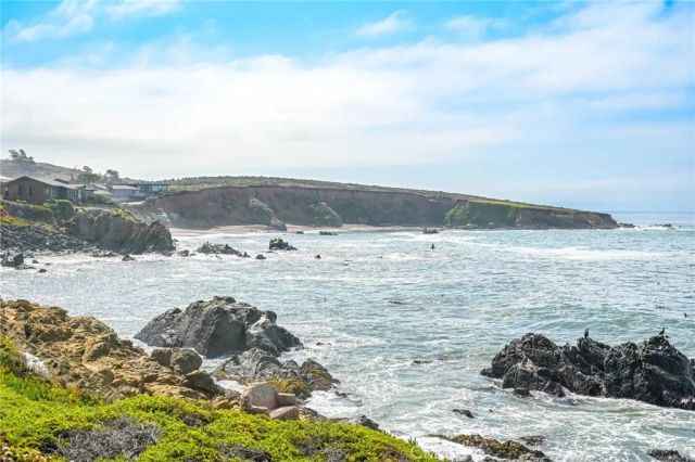 4865 Windsor Boulevard, Cambria, CA 93428