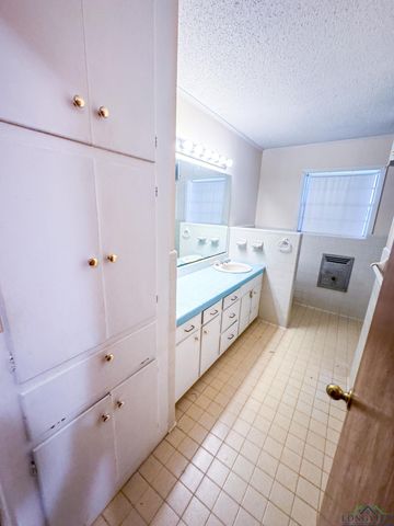 8526 N Hwy 59, Marshall, TX 75670