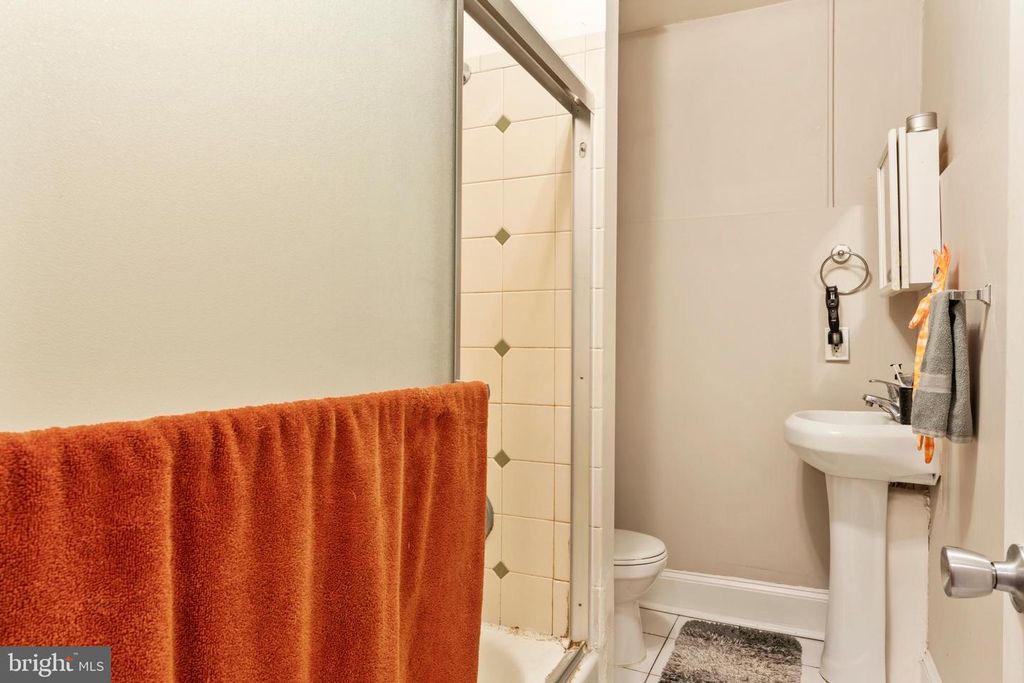 Image 46 of property listing at 653-655 CONSTITUTION AVE NE, Washington, DC 20002