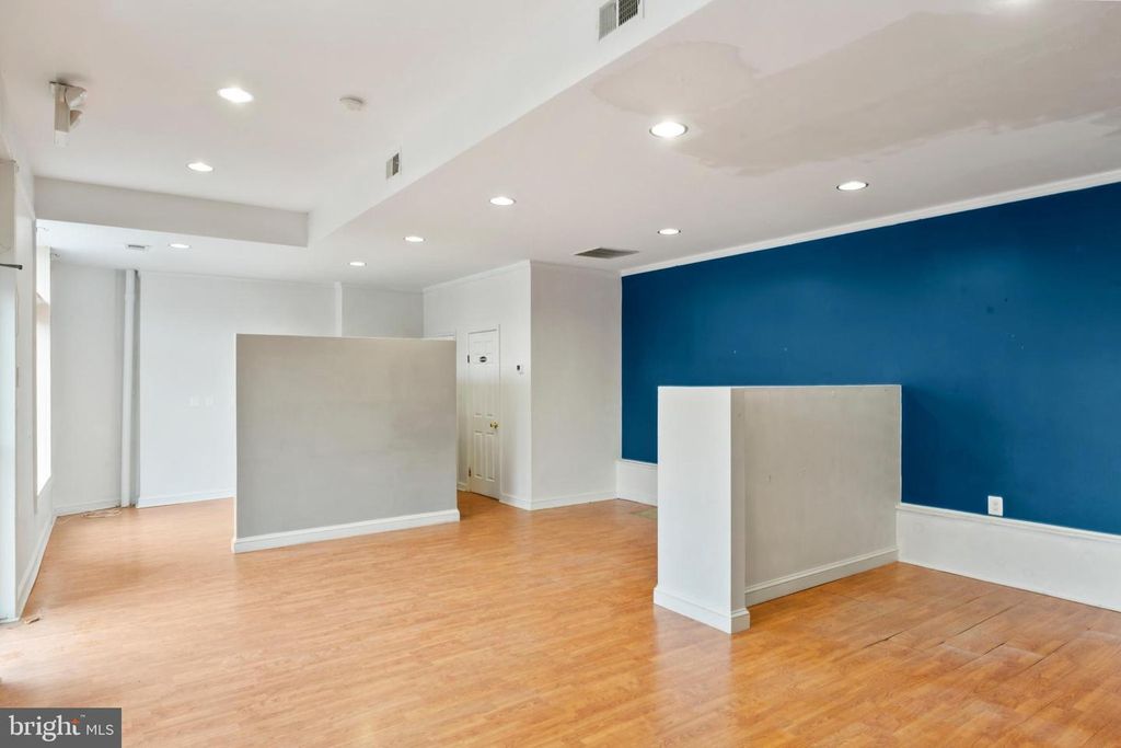 Image 54 of property listing at 653-655 CONSTITUTION AVE NE, Washington, DC 20002