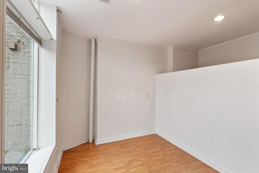 Image 60 of property listing at 653-655 CONSTITUTION AVE NE, Washington, DC 20002