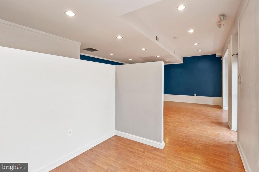 Image 61 of property listing at 653-655 CONSTITUTION AVE NE, Washington, DC 20002