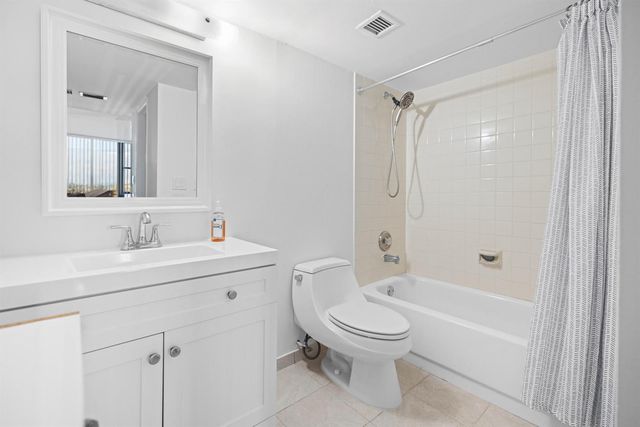 3031 N Ocean Boulevard 507, Fort Lauderdale, FL 33308
