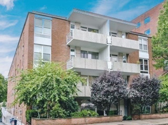 100 Marion Street 18, Brookline, MA 02446