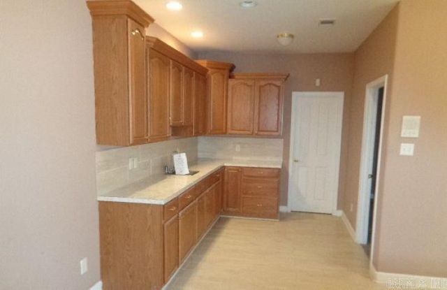 2501 Calico Creek Drive, North Little Rock, AR 72116