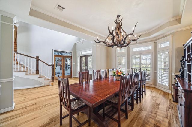 6111 Creekview Drive, Sugar Land, TX 77479