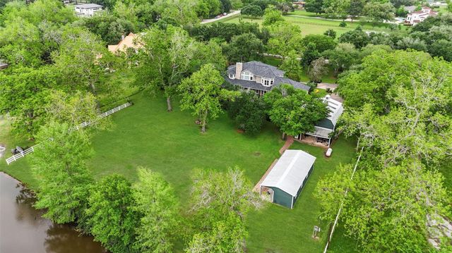 6111 Creekview Drive, Sugar Land, TX 77479