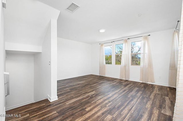 31 Jensen Court, Thousand Oaks, CA 91360