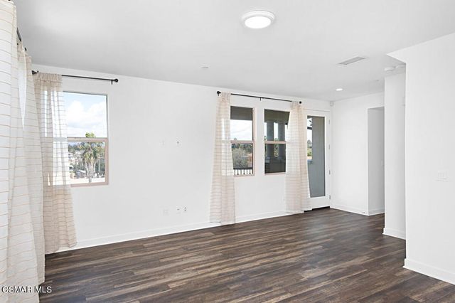 31 Jensen Court, Thousand Oaks, CA 91360