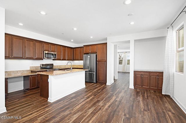31 Jensen Court, Thousand Oaks, CA 91360