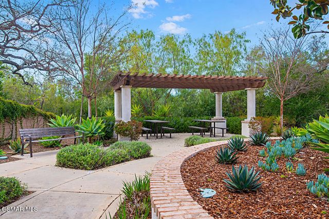 31 Jensen Court, Thousand Oaks, CA 91360
