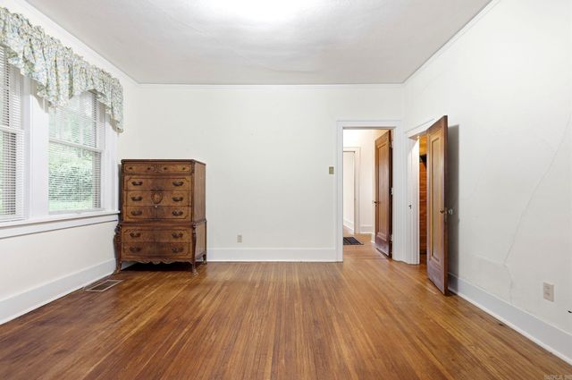 3905 Oakwood Road, Little Rock, AR 72205