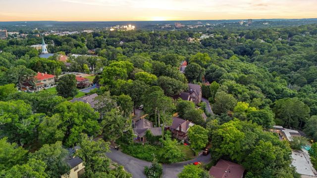 3905 Oakwood Road, Little Rock, AR 72205
