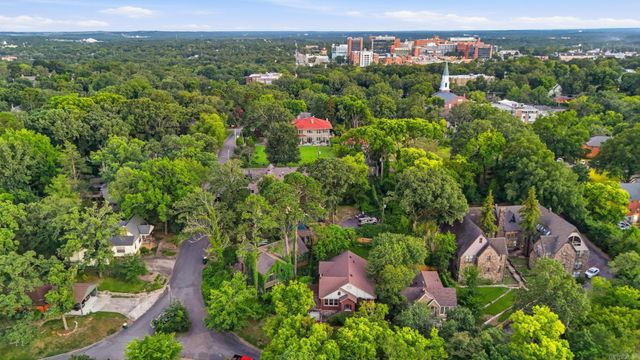 3905 Oakwood Road, Little Rock, AR 72205