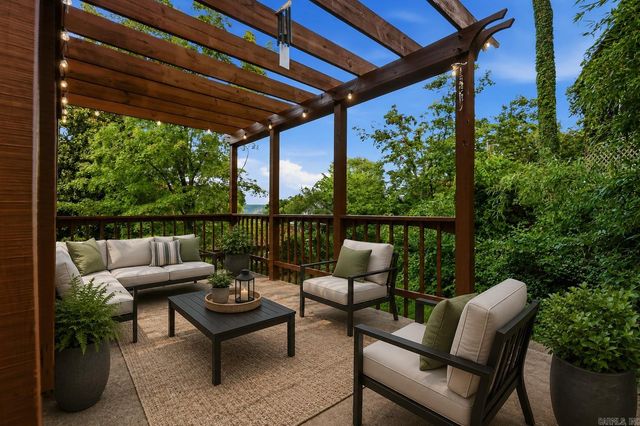 3905 Oakwood Road, Little Rock, AR 72205
