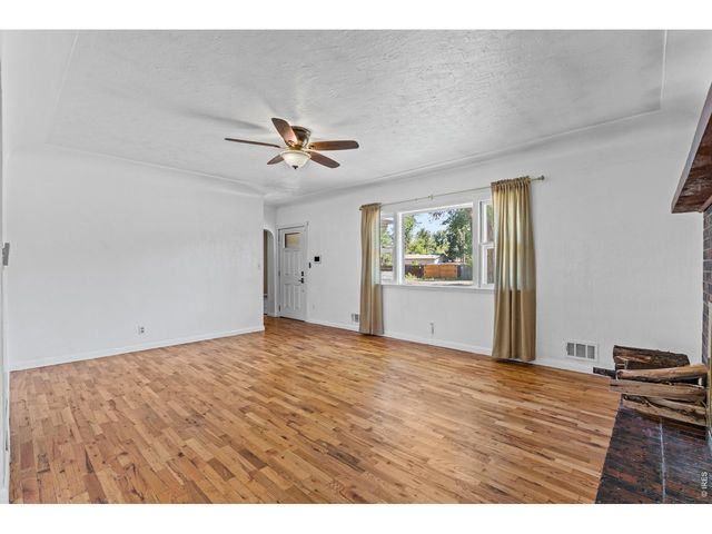 1529 12th St, Greeley, CO 80631