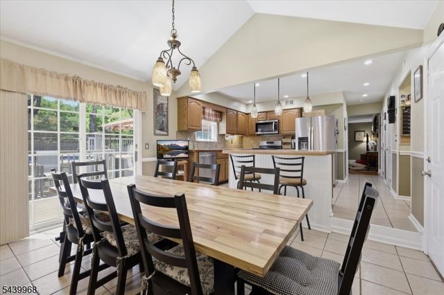 30 Glen Eagles Rd, Washington Twp., NJ 07882